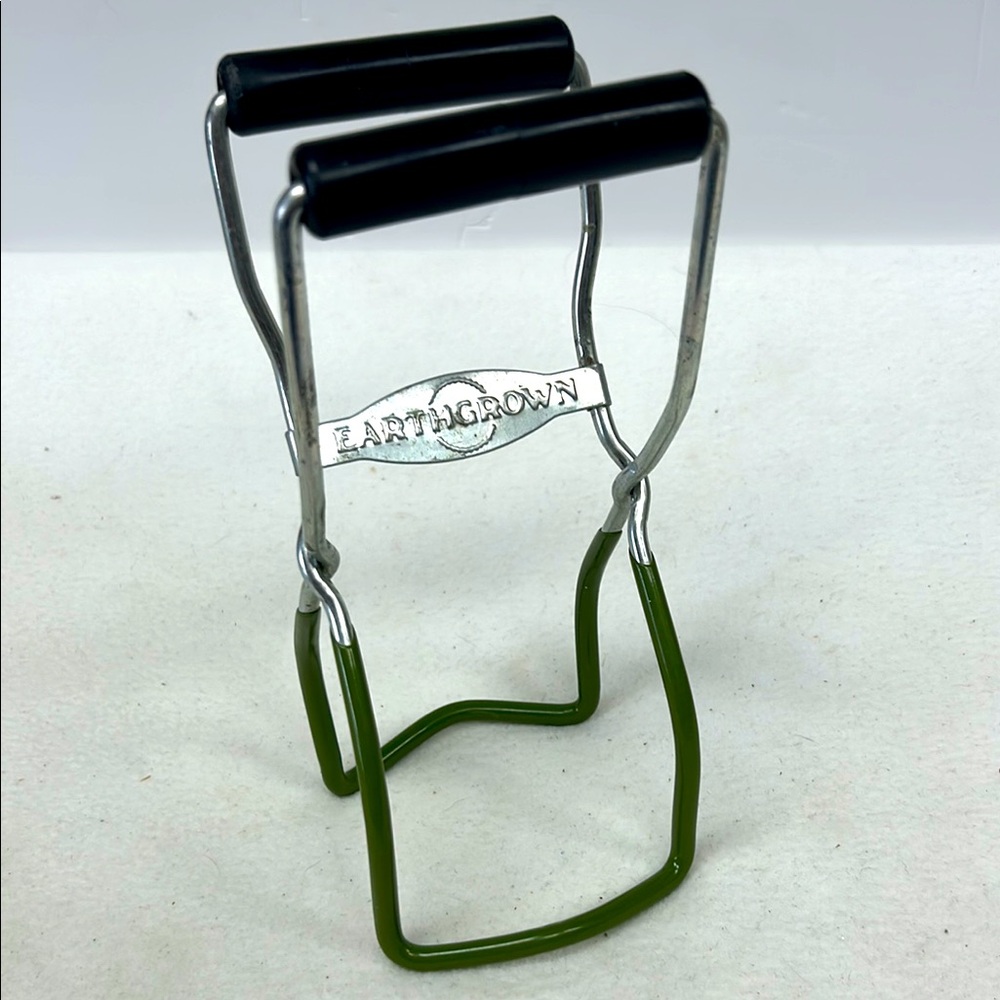 Vintage 1970’s canning jar grabber by “ Earth Grown”